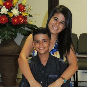 Meet your Posher, Derek yael